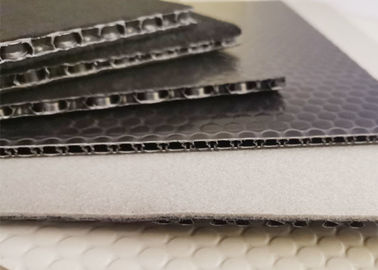 12 mm leichter Stoff Hochbelastungsbeständiges Kunststoff-PP-Honeycomb-Blatt für Van-Körper